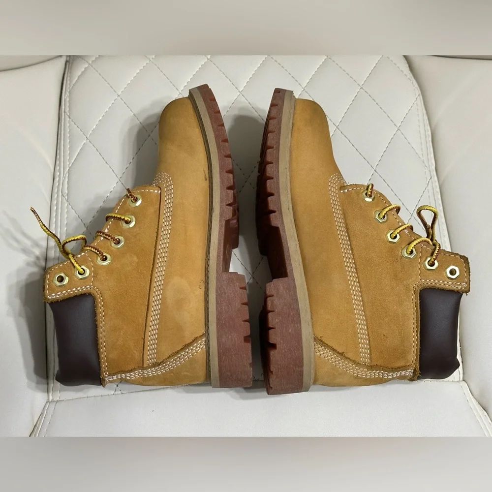 Timberland kids' premium waterproof boots wheat nubuck tan color size 13
